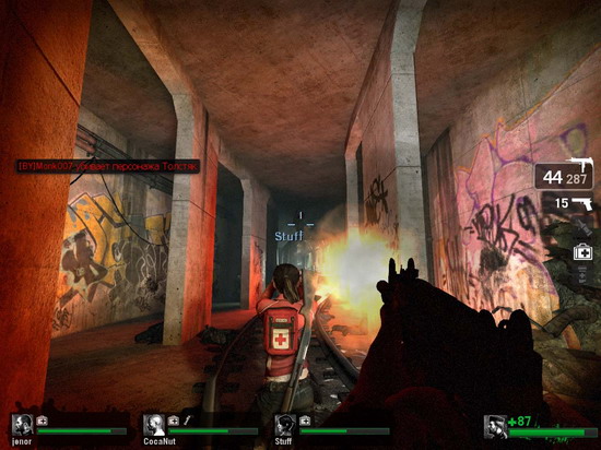 Помимо всевозможных граффити, подземка кишит опасными монстрами